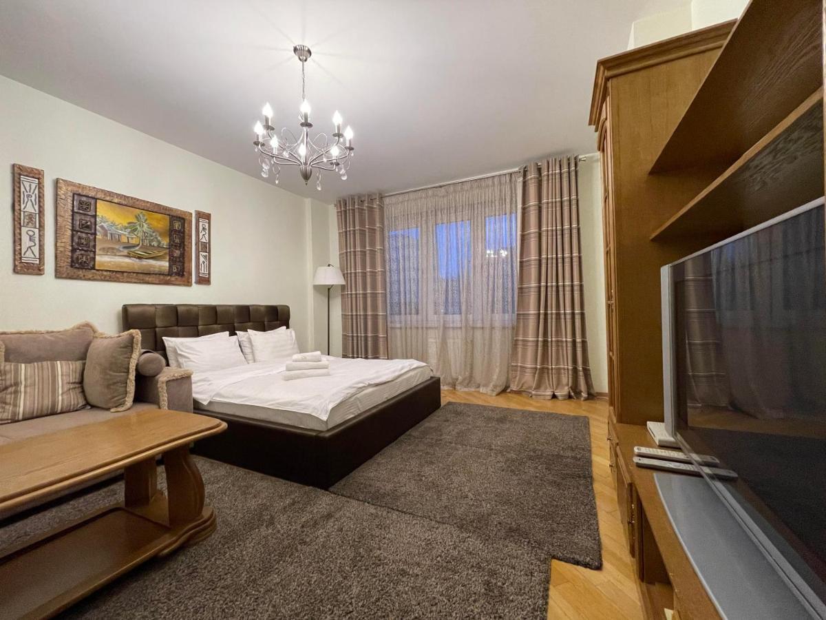Arenda Apartments - Surganova,5A มินสก์ ภายนอก รูปภาพ